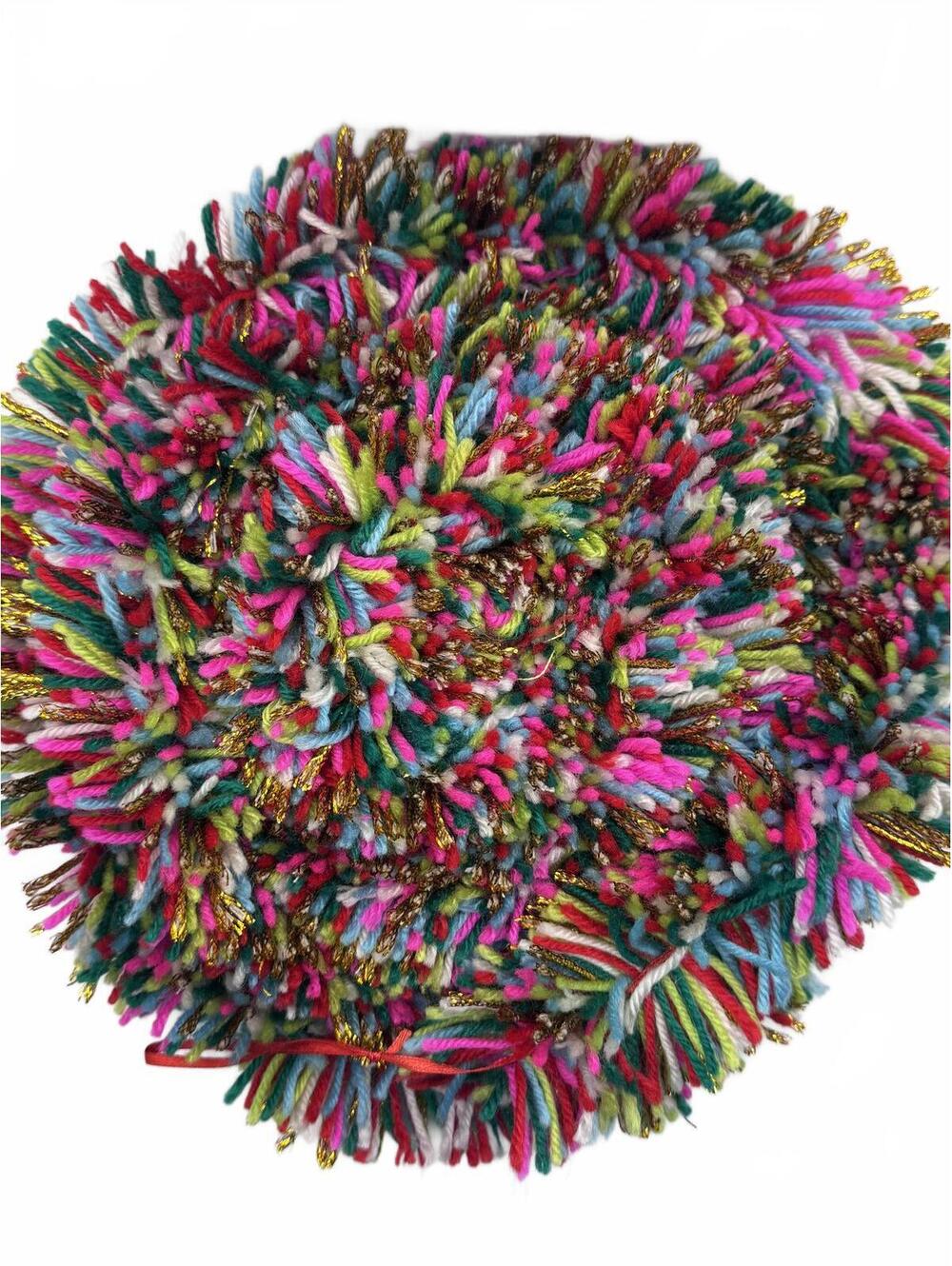 Colorful Yarn Garland- Super cute!